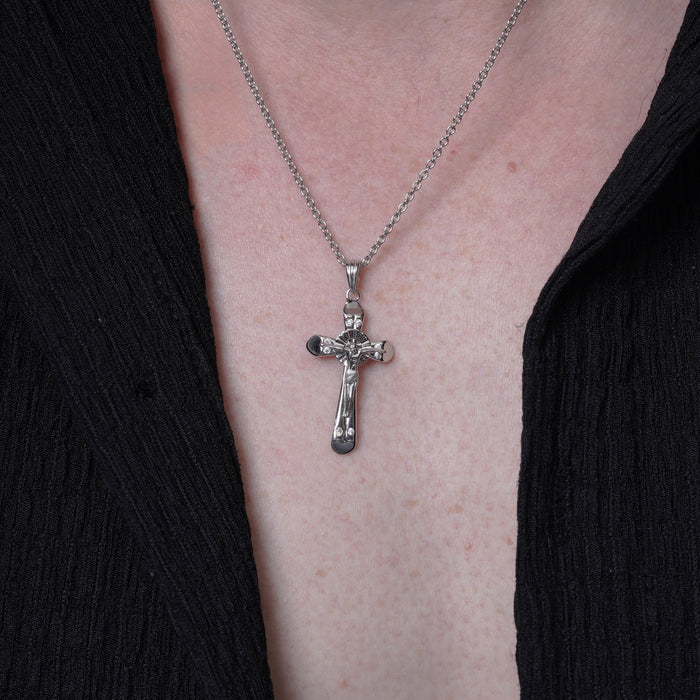 Rhodium Plated 925 Sterling Silver Plated Heart Edge Cross Pendant - GMP00040